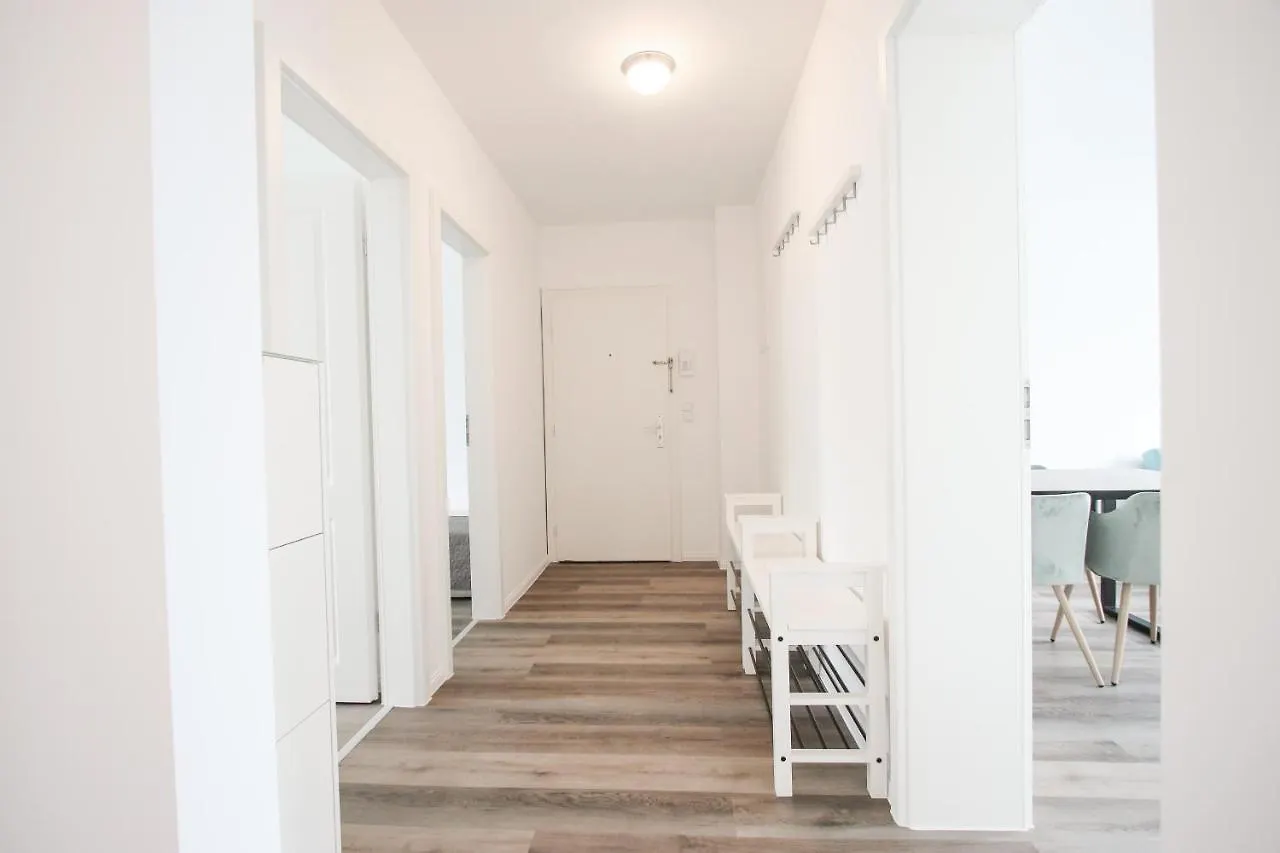 Apartment Zentrale Wohnung Mit 3 Schlafzimmer Fuer Bis Zu 9 Personen Hamburg